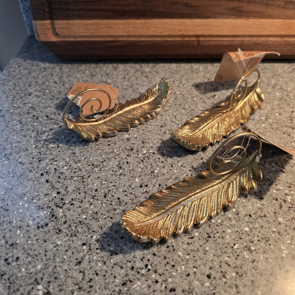 Gold Feather Napkin Rings